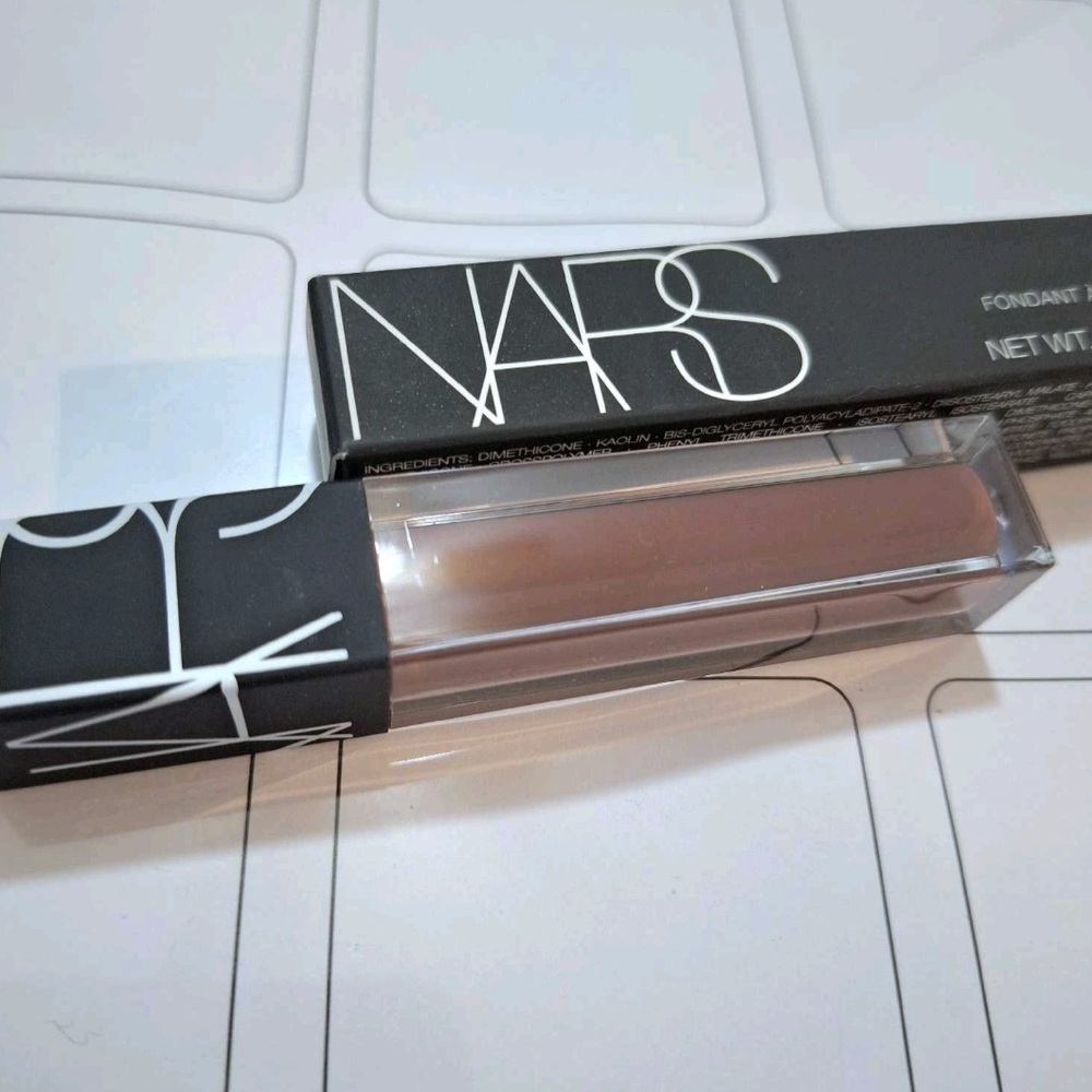 NARS Velvet Lip Glide Xenon